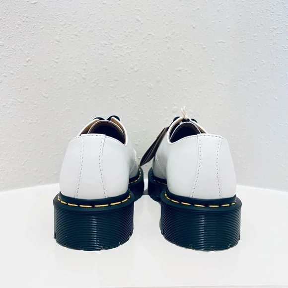 Dr. Martens 1461 Bex Smooth Leather Unisex White Oxford Shoes Sz W-8 M-7 NEW